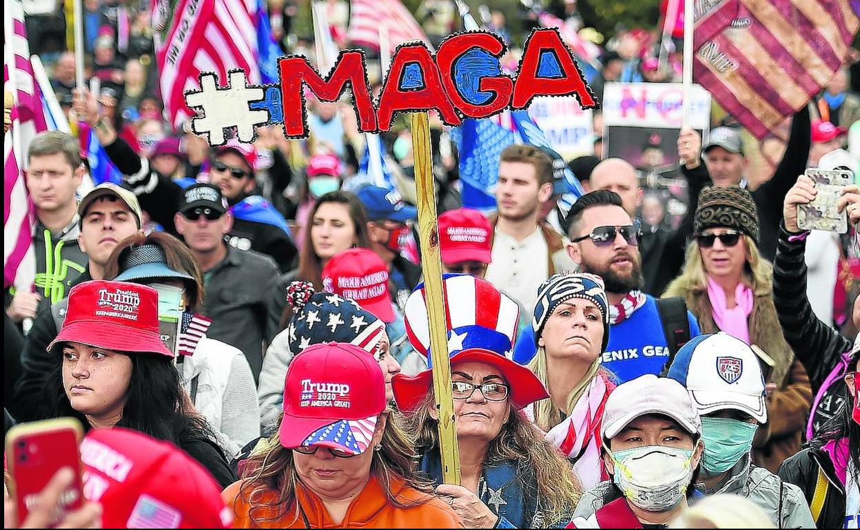 Manifestación en Washington a favor de Trump y en contra de los resultados electorales del 3 de noviembre que marcaron su derrota.