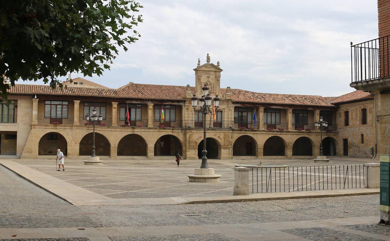 Exterior del Ayuntamiento de Santo Domingo de La Calzada.