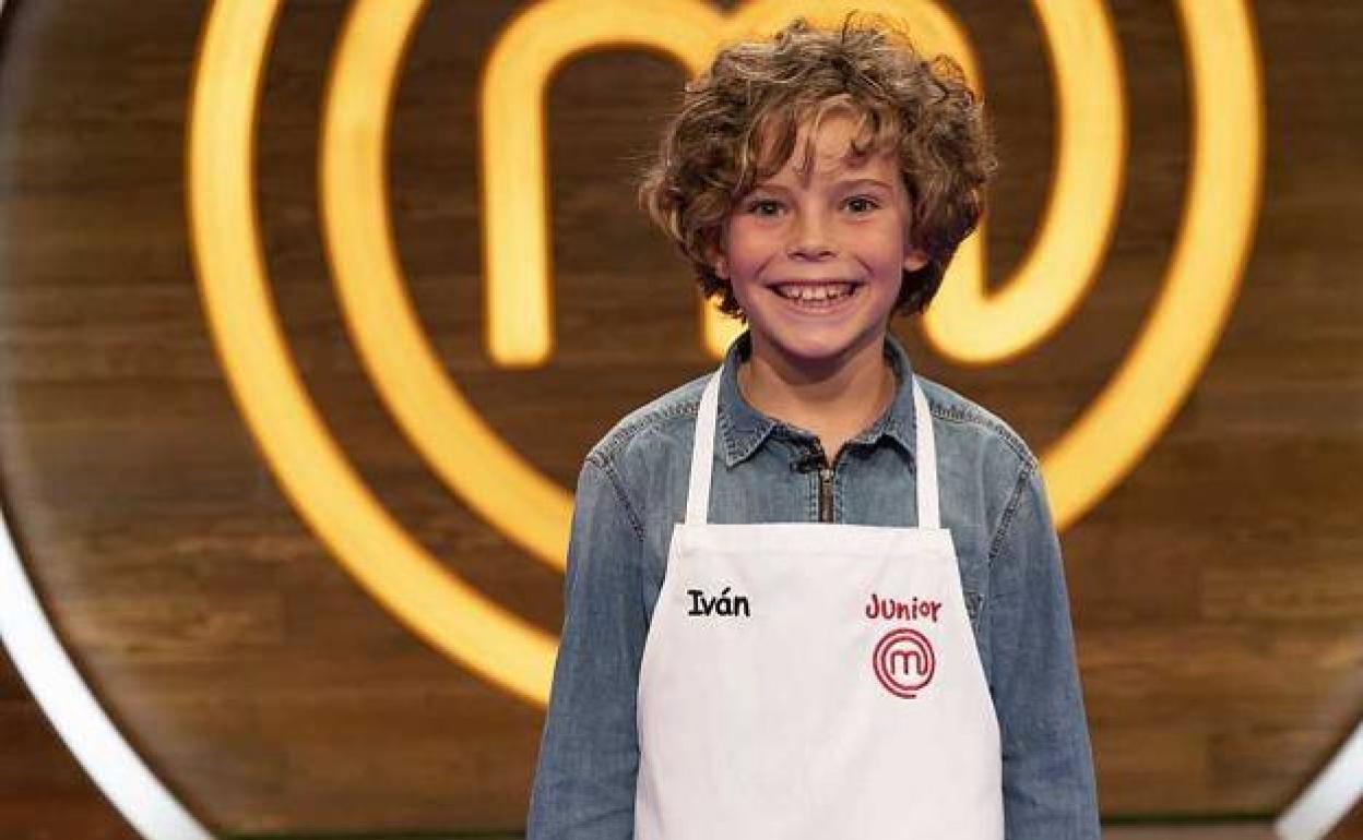 El riojano Iván dice adiós a Masterchef Júnior en el primer programa