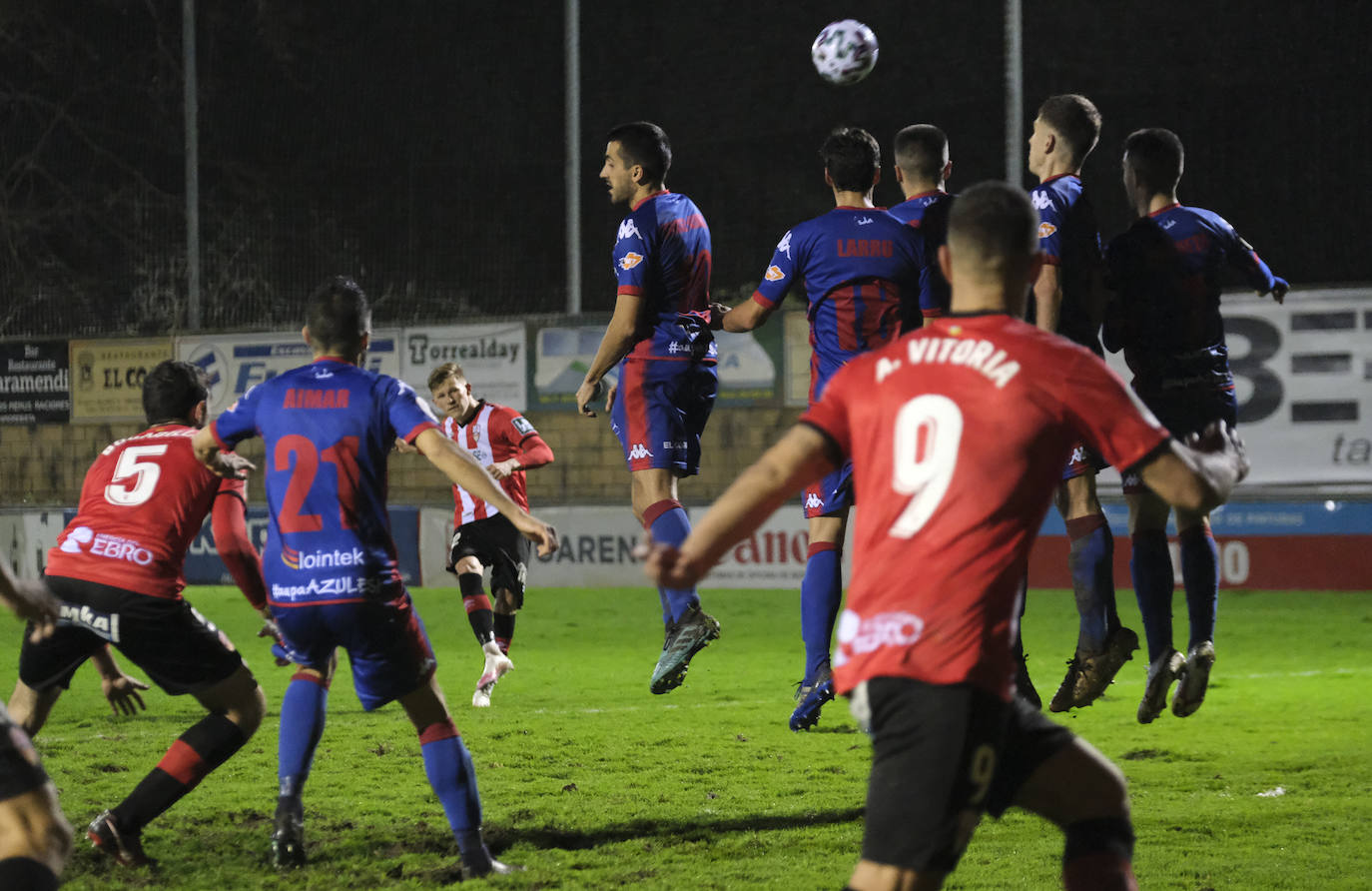 Los blanquirrojos se despiden de la Copa tras perder contra el Amorebieta.