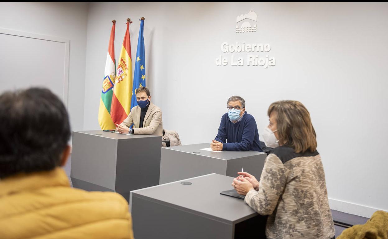 Reunión de los concejales Rubio y Velasco con la Federación Riojana de Municipios.