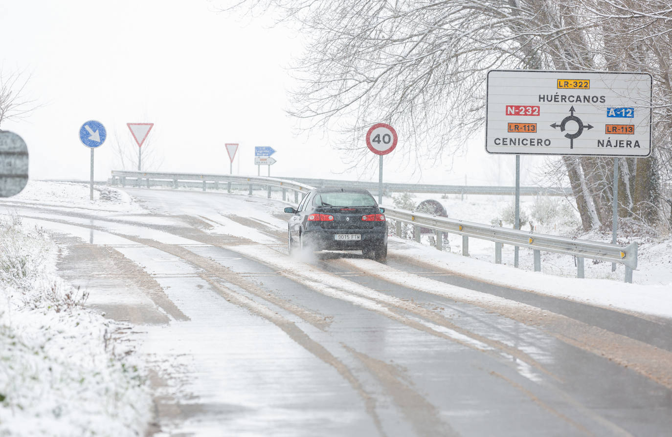 Fotos: Jornada de nieve en Uruñuela