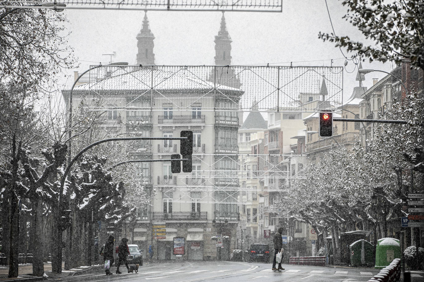 Fotos: La nieve cubre Logroño