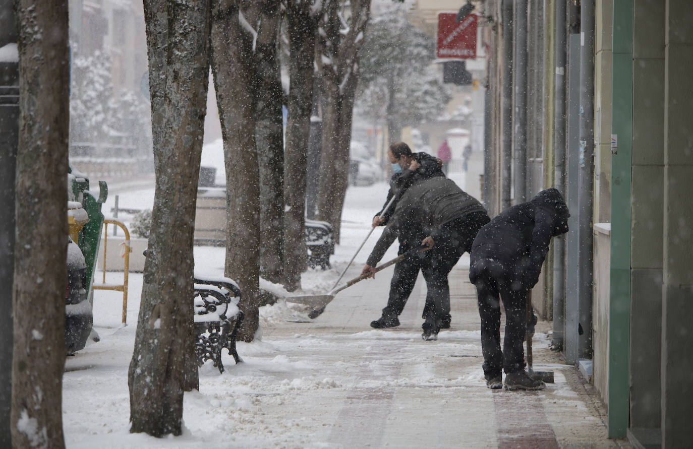 Fotos: Santo domingo se crubbre de nieve