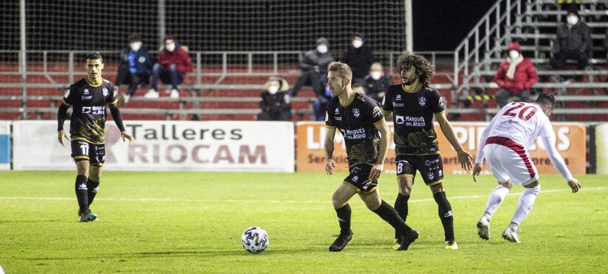 El Calahorra se despidió del pasado año perdiendo en Copa ante La Nucía. 