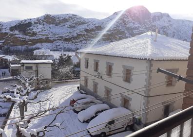 Imagen secundaria 1 - En Cervera todavía hay mucha capa de nieve