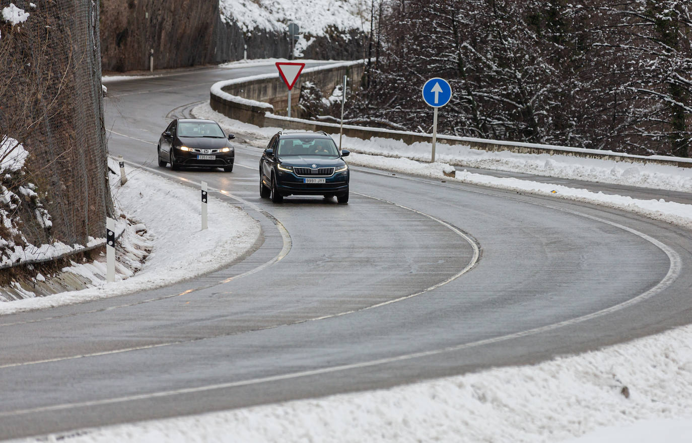 Fotos: Así han lucido este domingo las carreteras riojanas