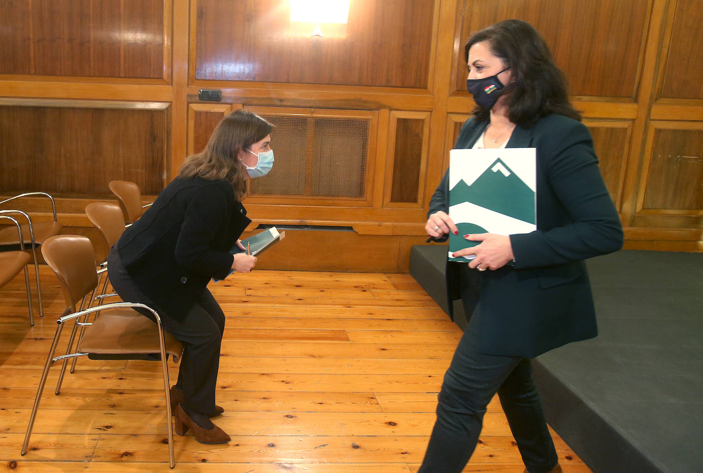 Fotos: El Gobierno riojano cierra todos los establecimientos a las cinco de la tarde y recomienda el autoconfinamiento