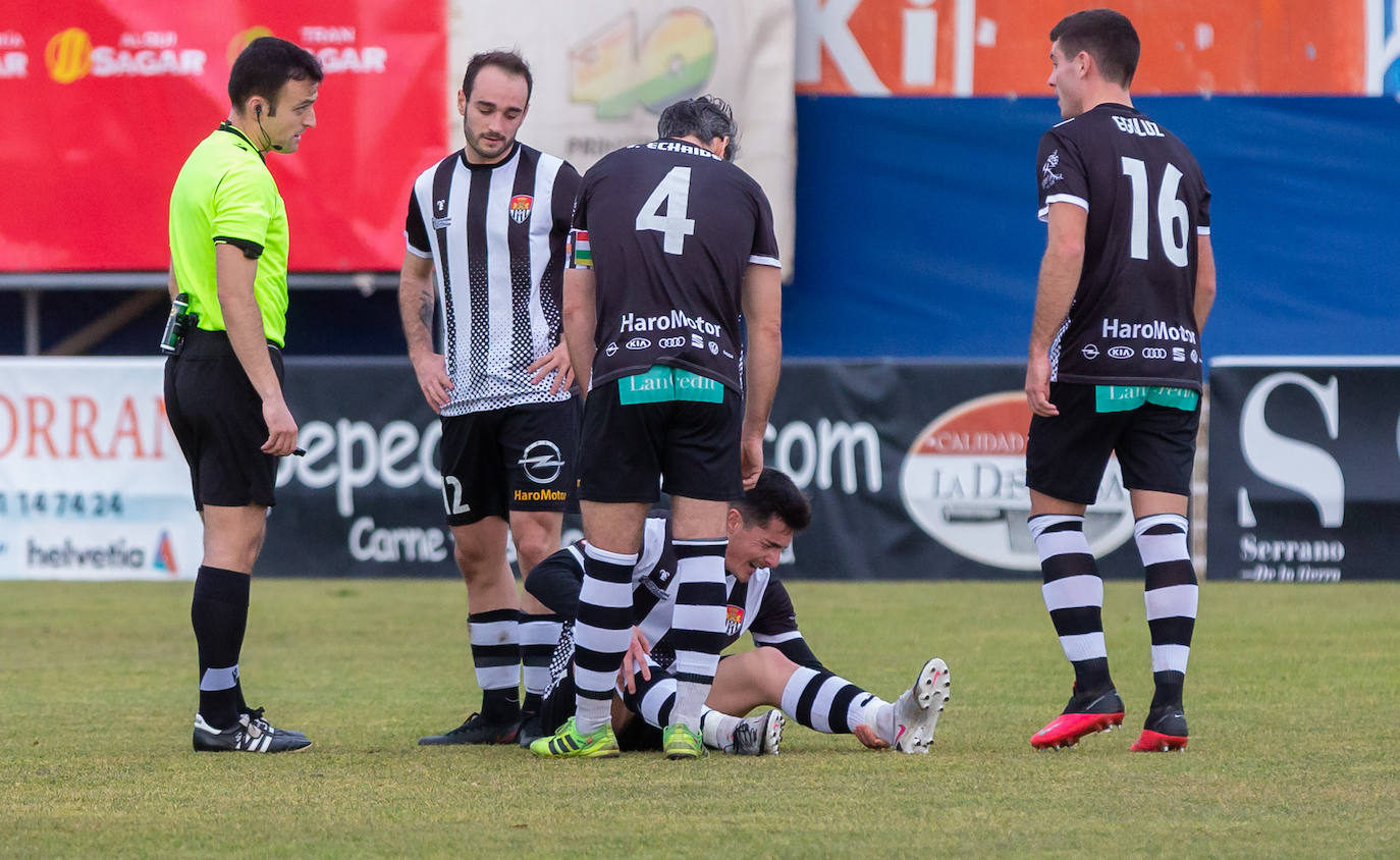 Fotos: Las imágenes del derbi entre el Calahorra y el Haro