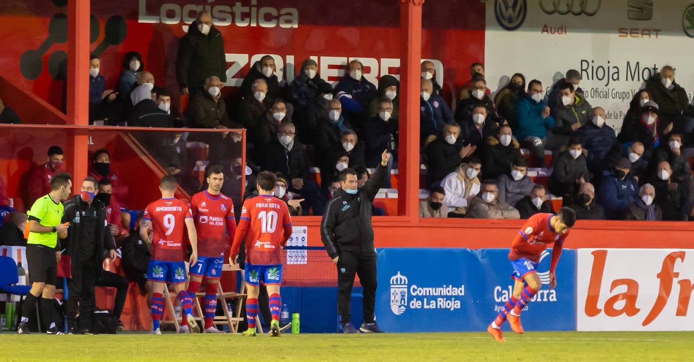 Fotos: Las imágenes del derbi entre el Calahorra y el Haro