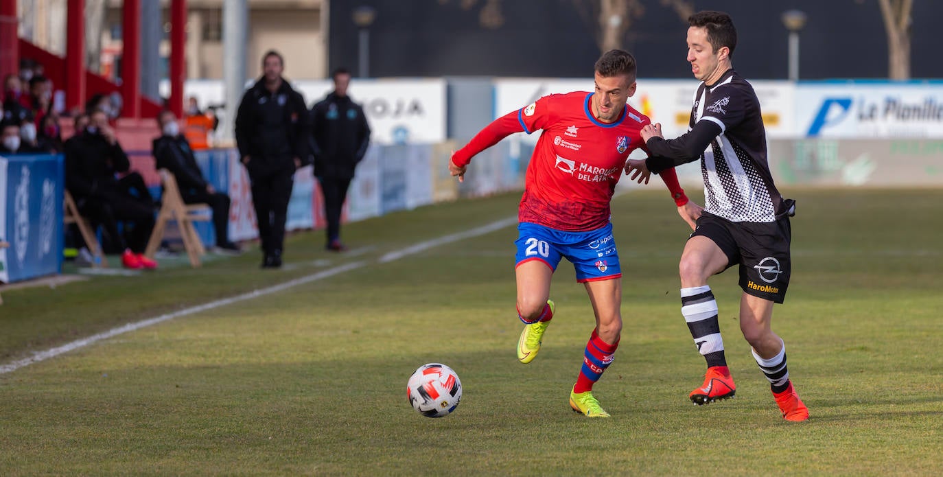 Fotos: Las imágenes del derbi entre el Calahorra y el Haro