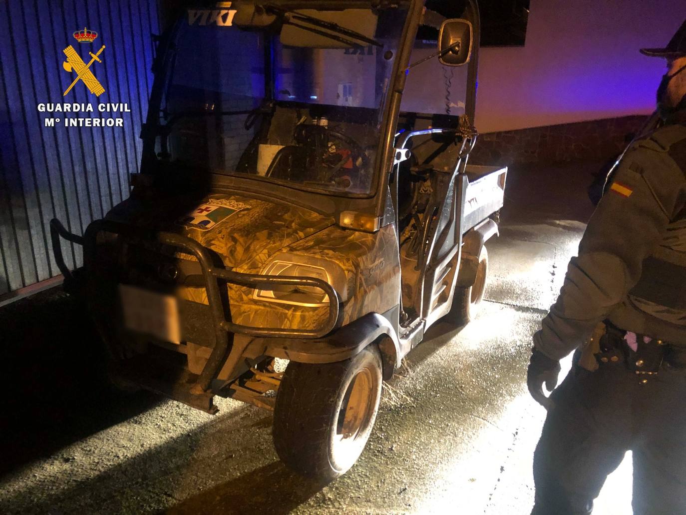 Imagen secundaria 1 - Investigan un triple atropello cometido con el coche de la exteniente de alcalde de Villamediana