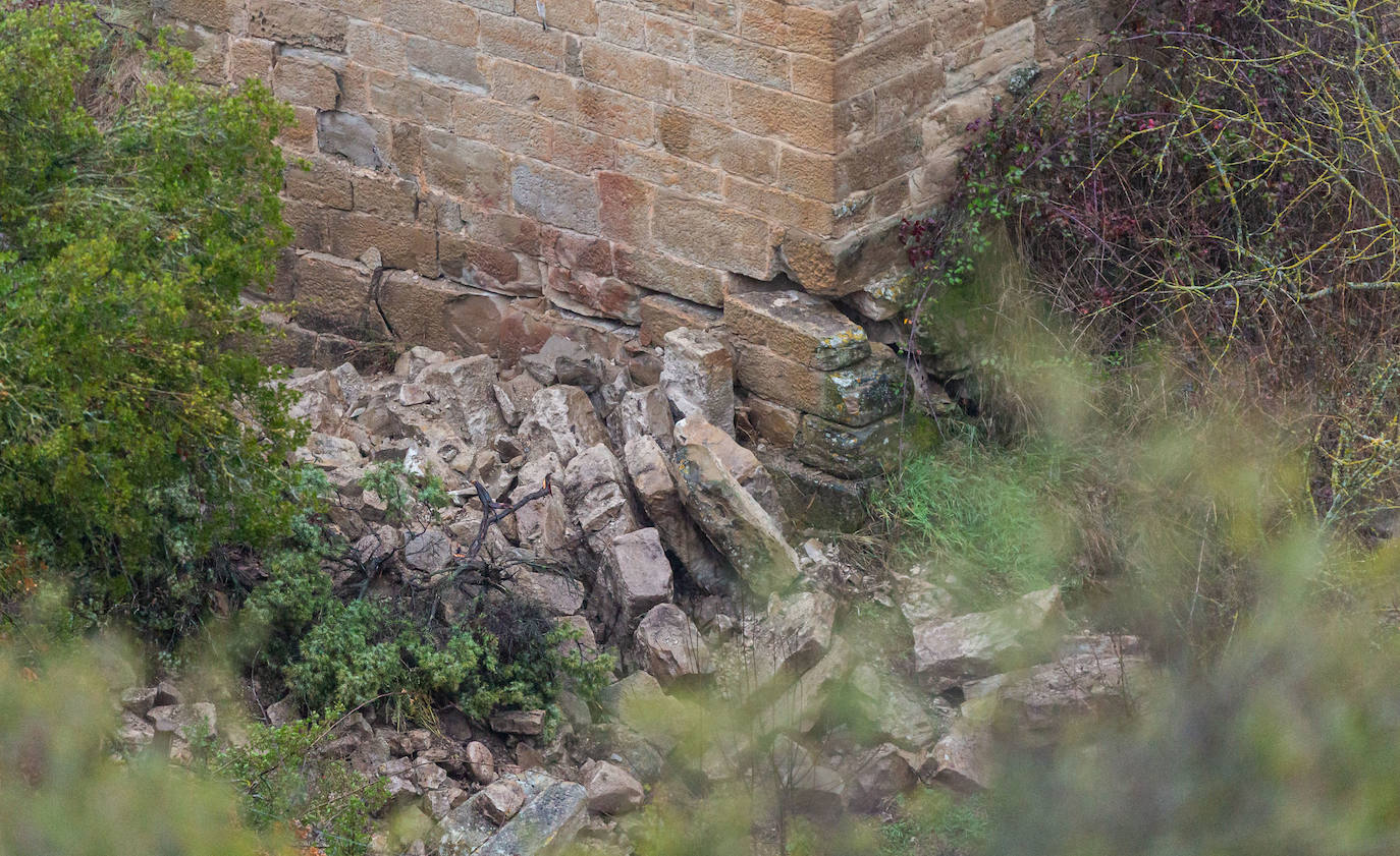 Fotos: Se derrumba el arco riojano del puente Mantible