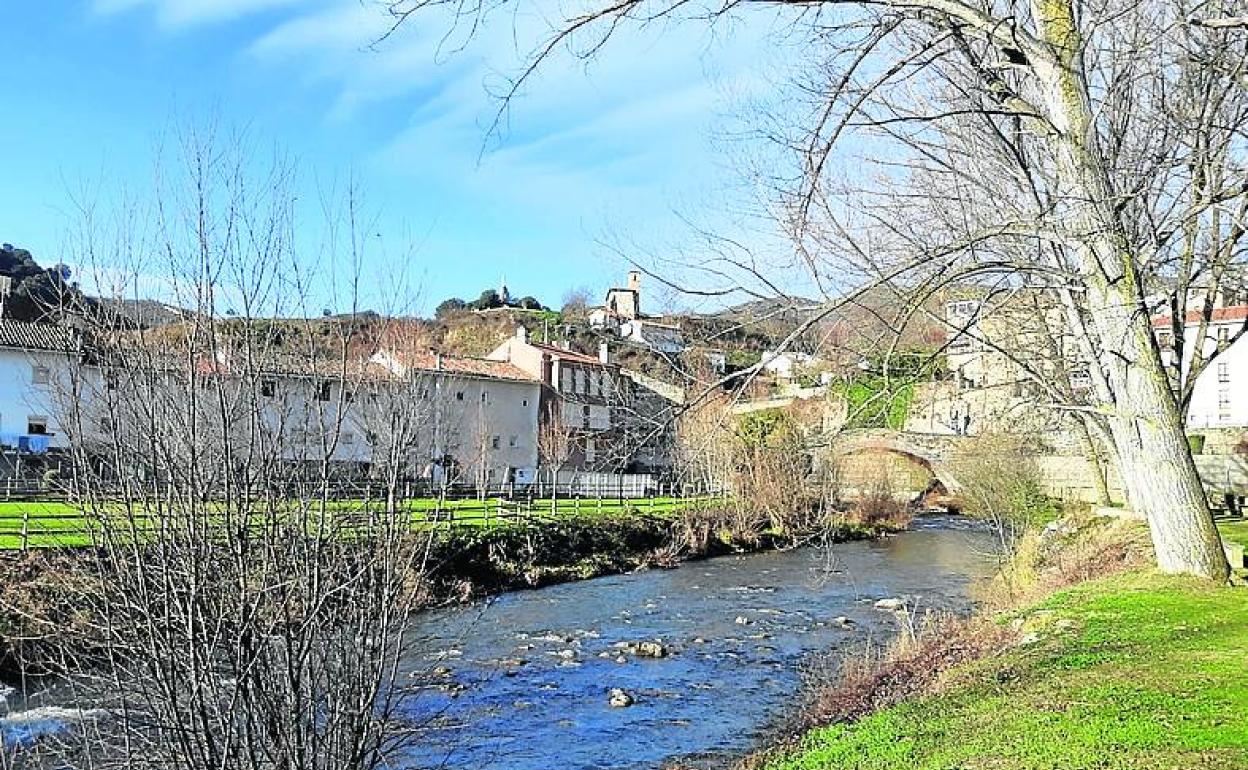 Zona donde se construirá la pasarela, entre San Martín y Barruelo.