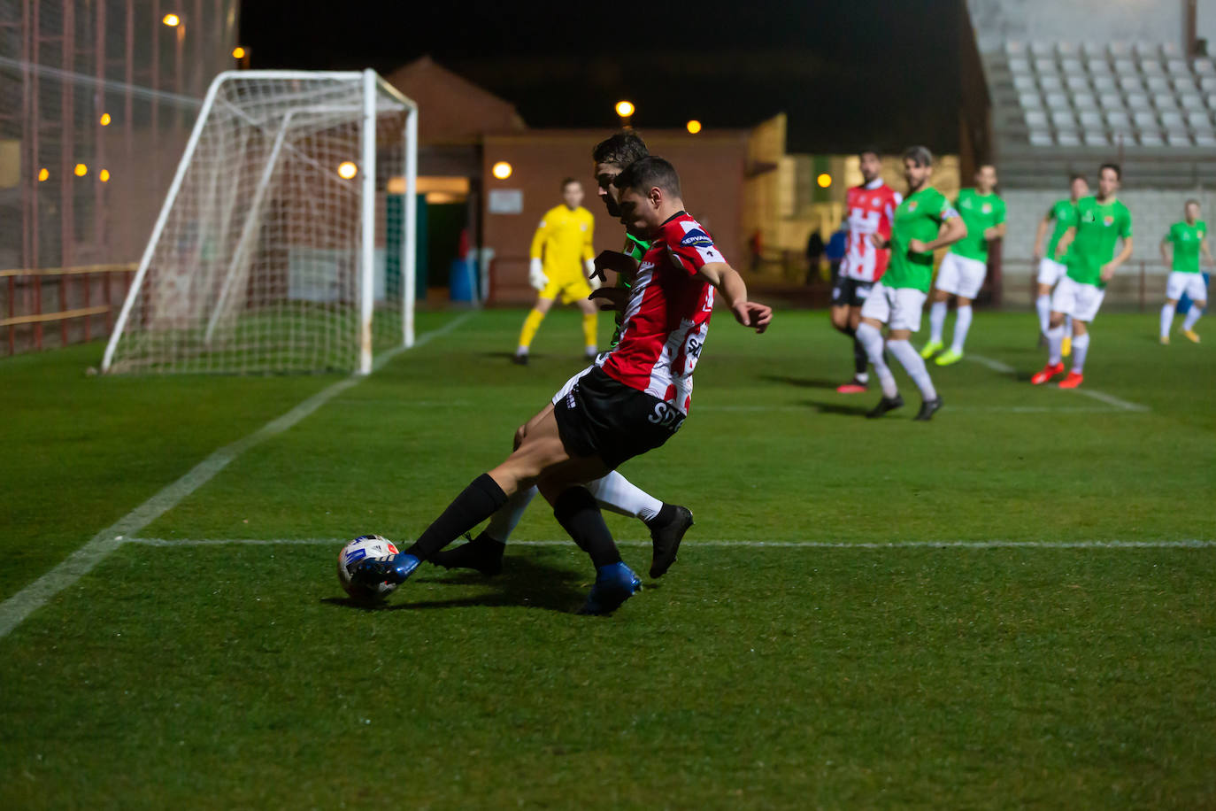 Fotos: El empate entre la SD Logroñes y el Haro, en imágenes