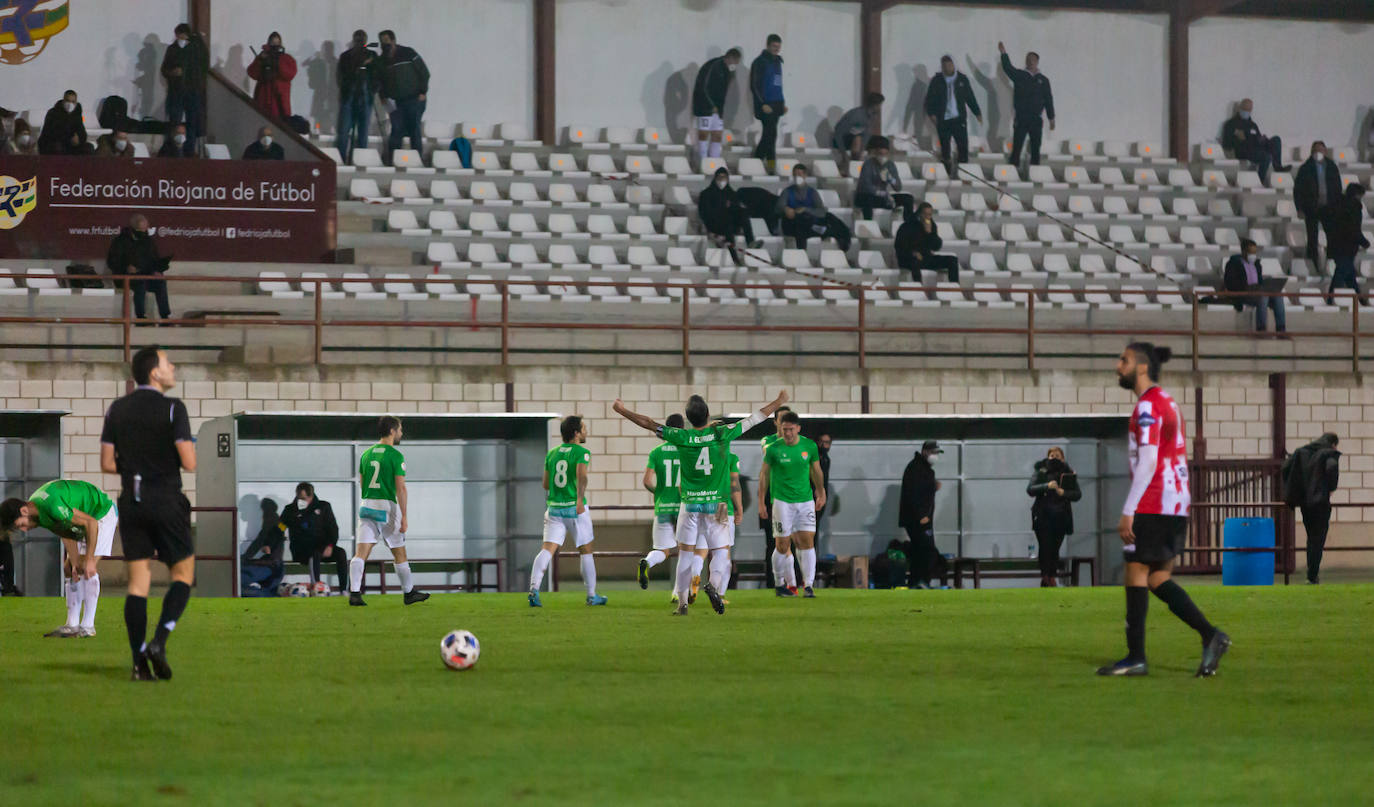 Fotos: El empate entre la SD Logroñes y el Haro, en imágenes