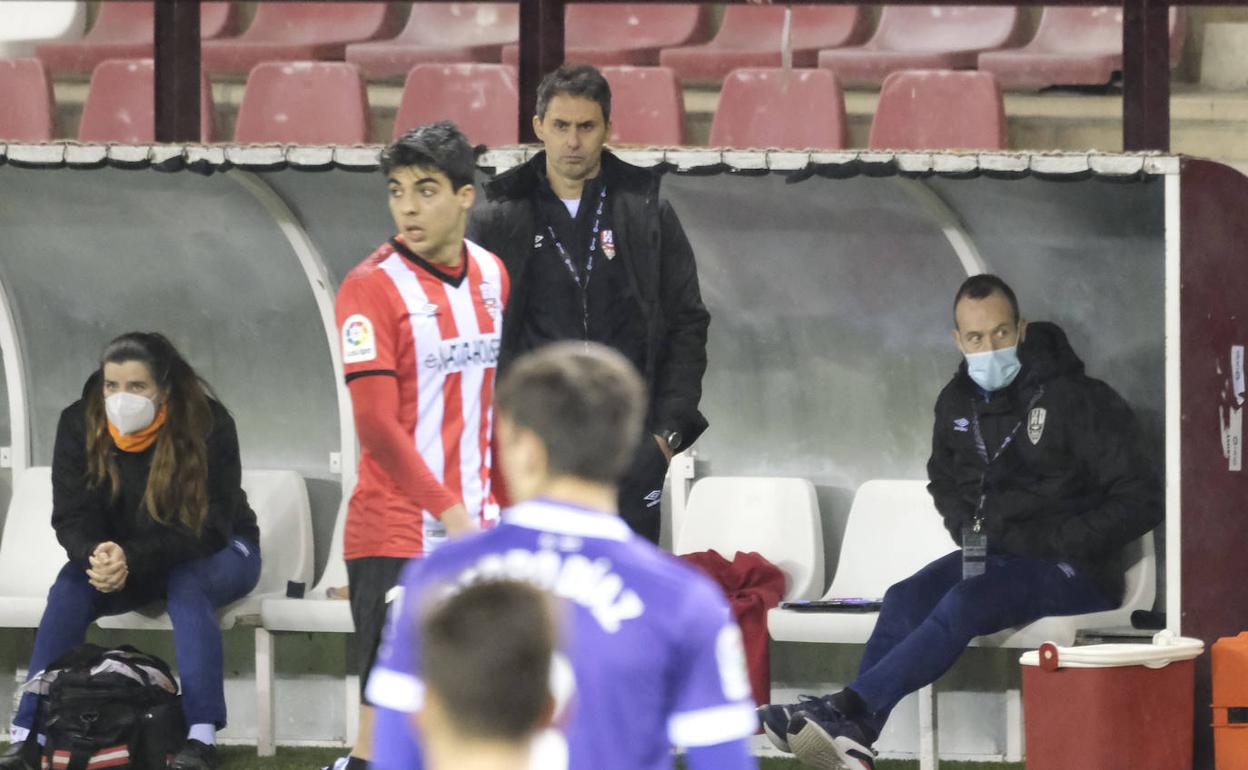 Sergio Rodríguez | Entrenador de la UD Logroñés: «Llevamos un tiempo en el que las cosas no están saliendo bien»