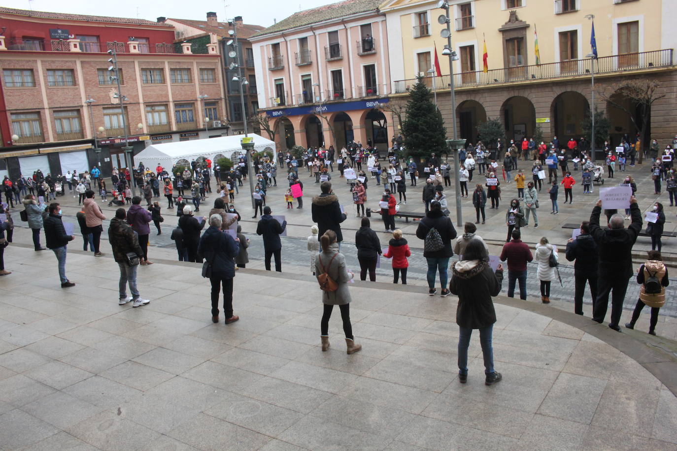 Fotos: Comerciantes, Educación no reglada y hostelería protestan contra las restricciones del COVID en Alfaro