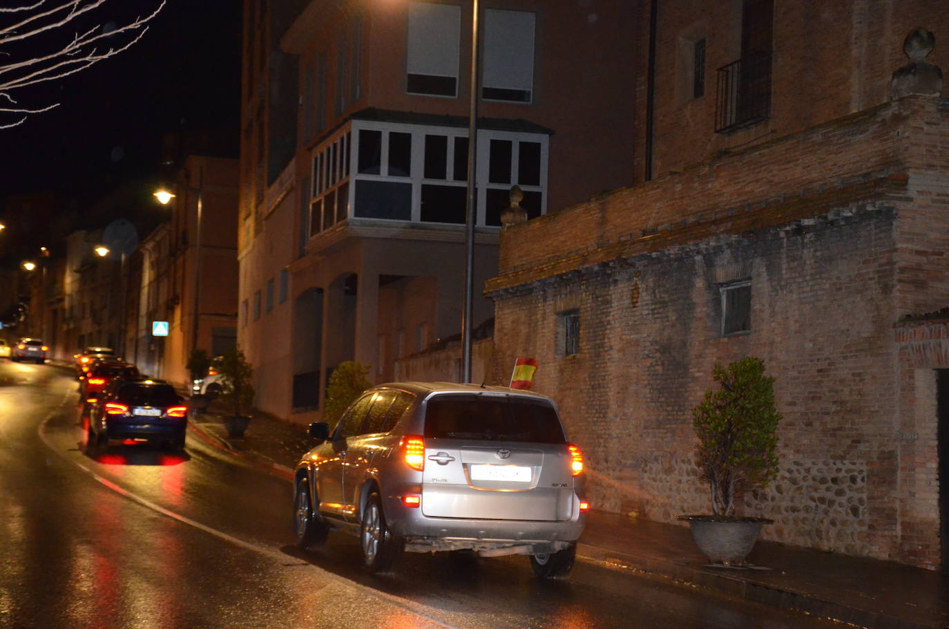 Fotos: Manifestación en coche en las calles de Calahorra