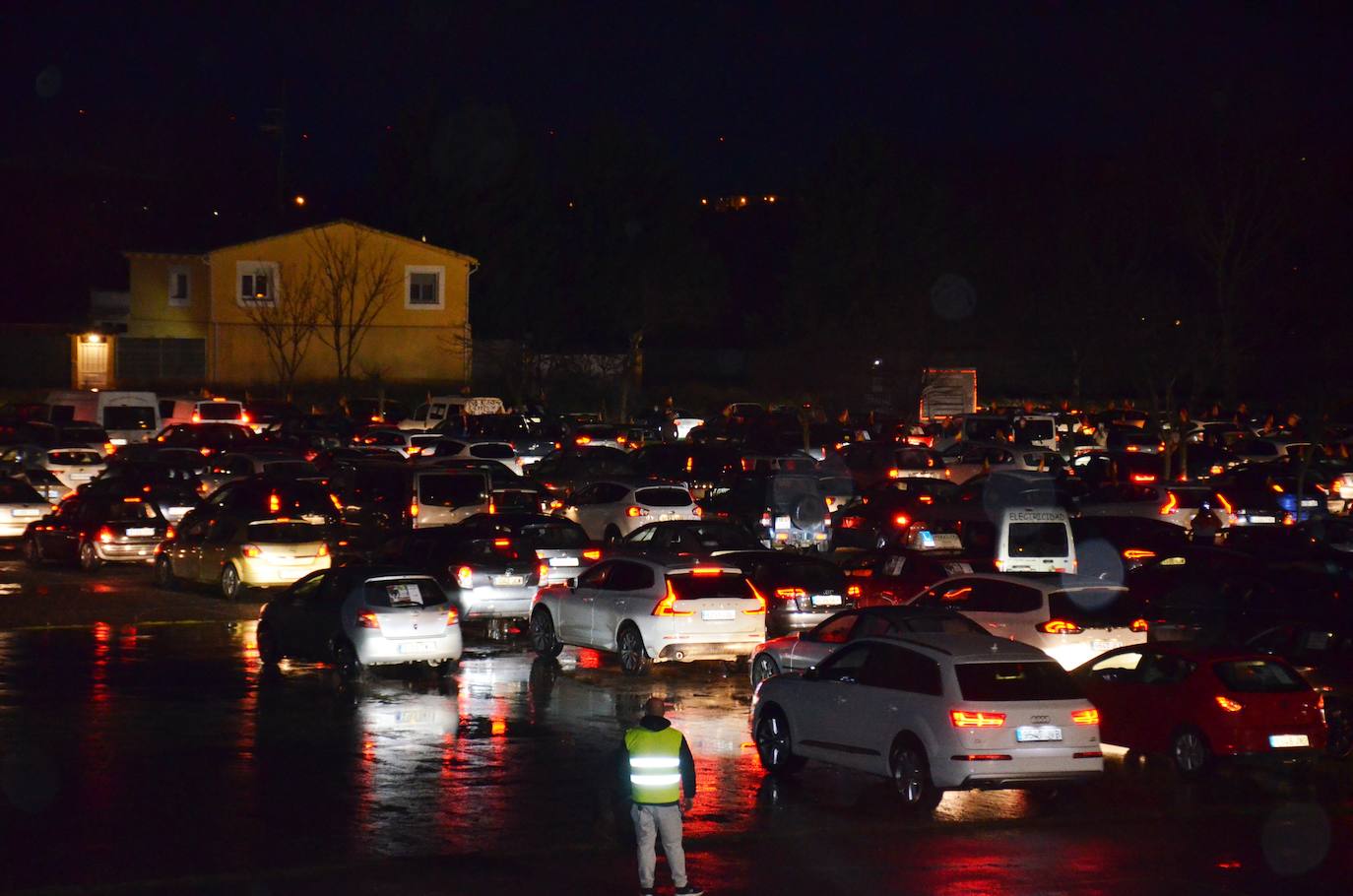 Fotos: Manifestación en coche en las calles de Calahorra