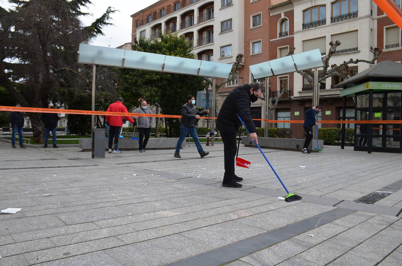 Fotos: &#039;Platos rotos&#039; en Calahorra