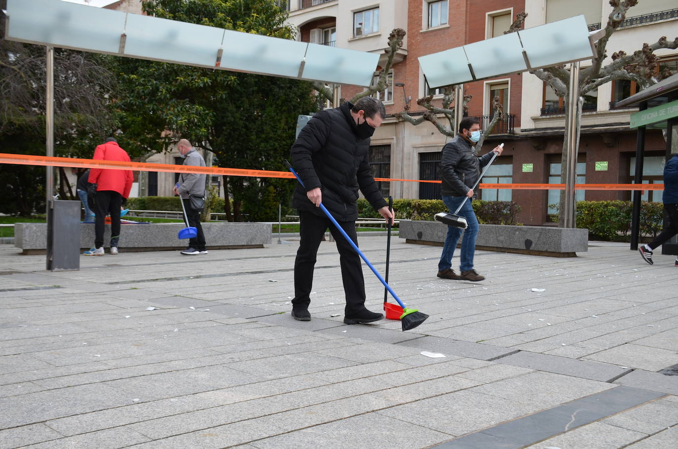 Fotos: &#039;Platos rotos&#039; en Calahorra