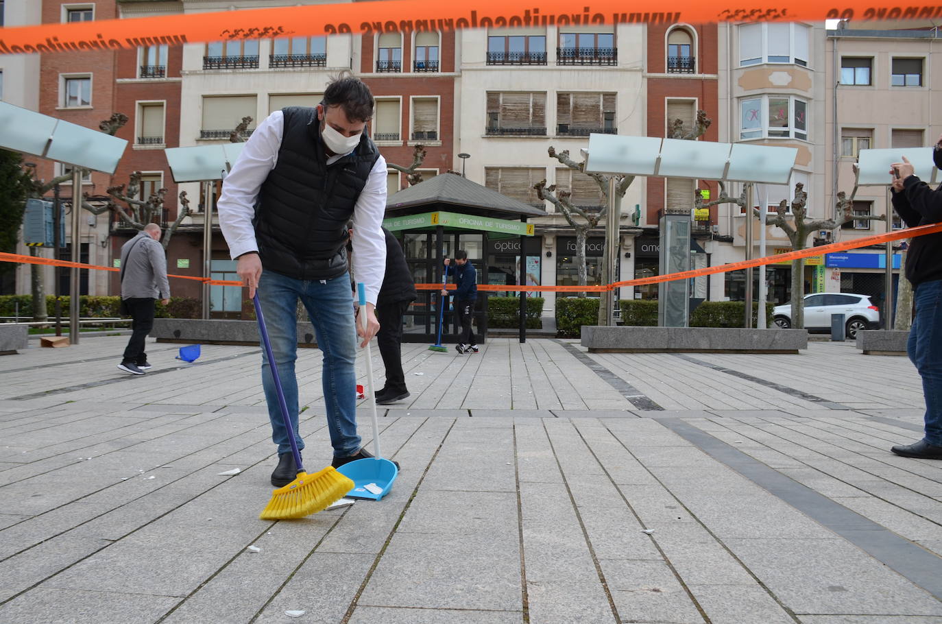 Fotos: &#039;Platos rotos&#039; en Calahorra