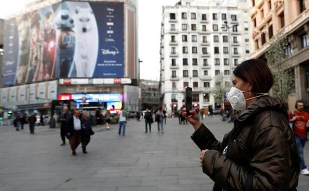 Sanidad no logra frenar las ansias de desescalada de las comunidades