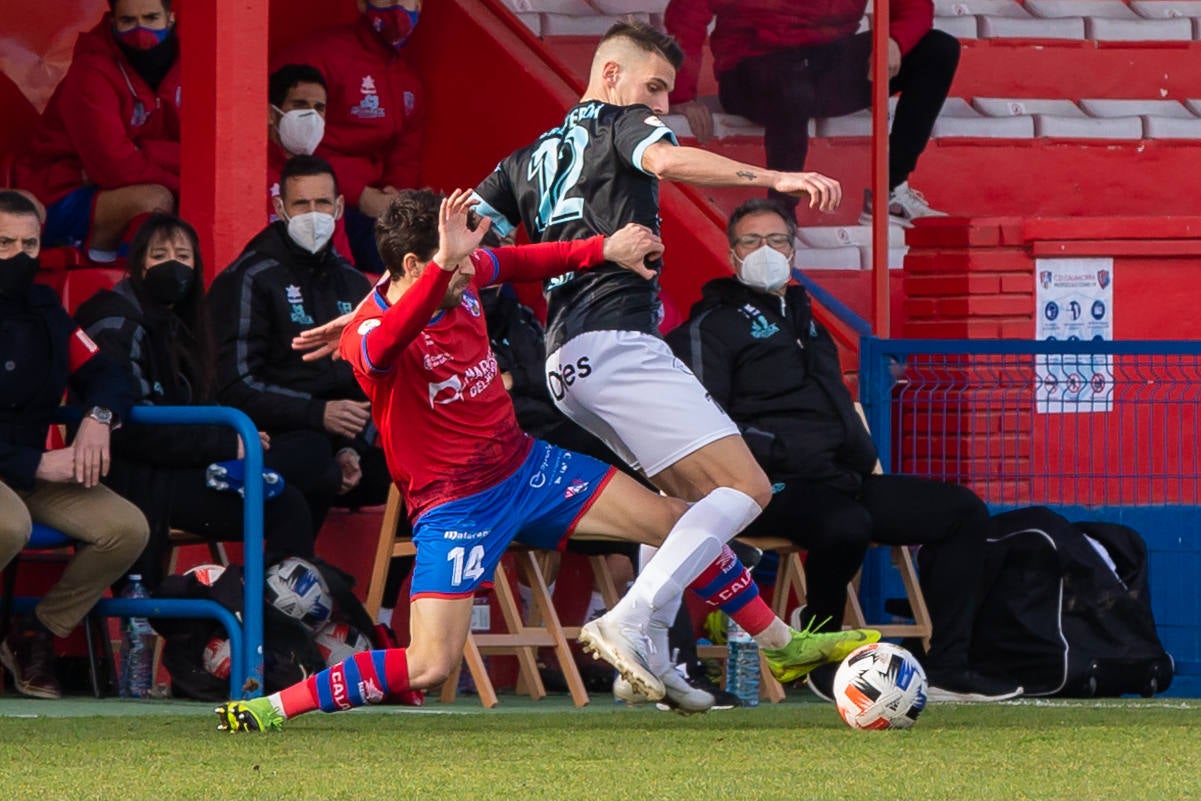 Fotos: Las imágenes del derbi entre el Calahorra y la SD Logroñés en La Planilla