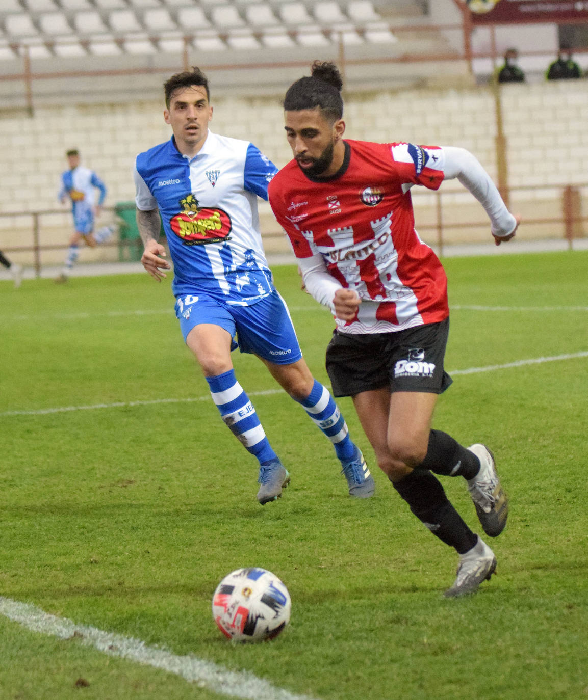 Fotos: Las imágenes de la victoria de la SD Logroñés ante el Ejea