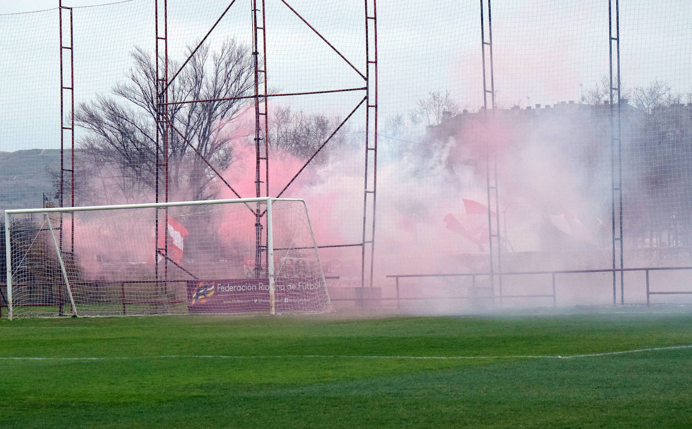 Fotos: Las imágenes de la victoria de la SD Logroñés ante el Ejea