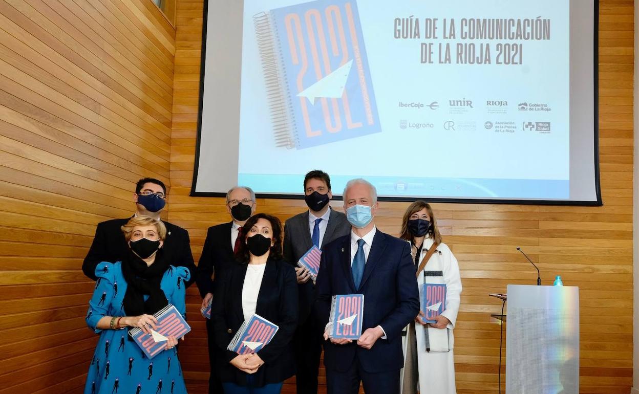 Andreu y Hermoso de Mendoza han participado en la presentación de la Guía de la Comunicación. 