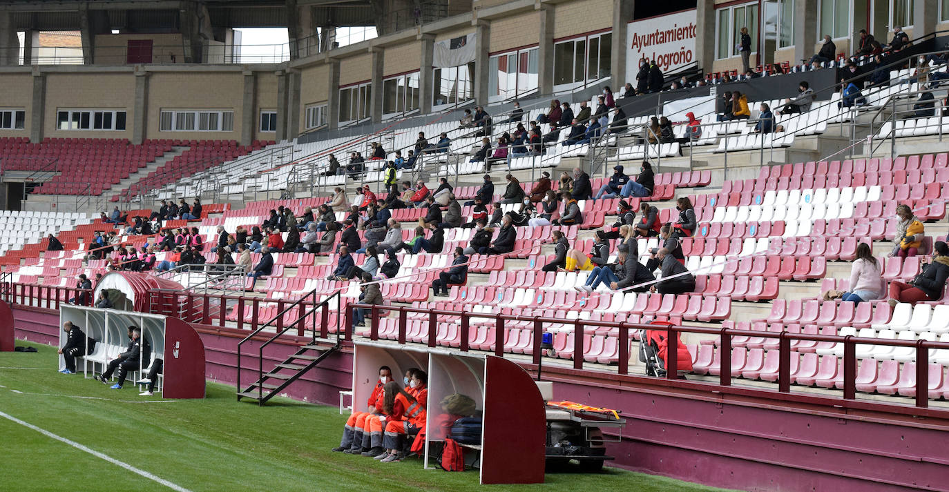 Fotos: Las imágenes del empate entre el EDF Logroño y el Santa Teresa