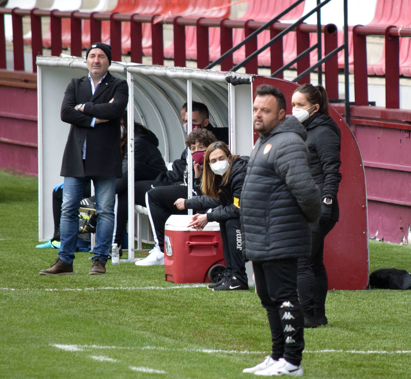 Fotos: Las imágenes del empate entre el EDF Logroño y el Santa Teresa