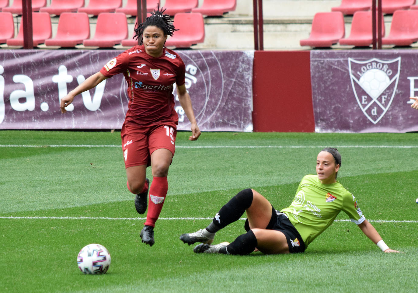 Fotos: Las imágenes del empate entre el EDF Logroño y el Santa Teresa