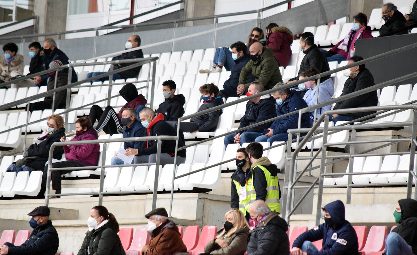 Fotos: Las imágenes del empate entre el EDF Logroño y el Santa Teresa