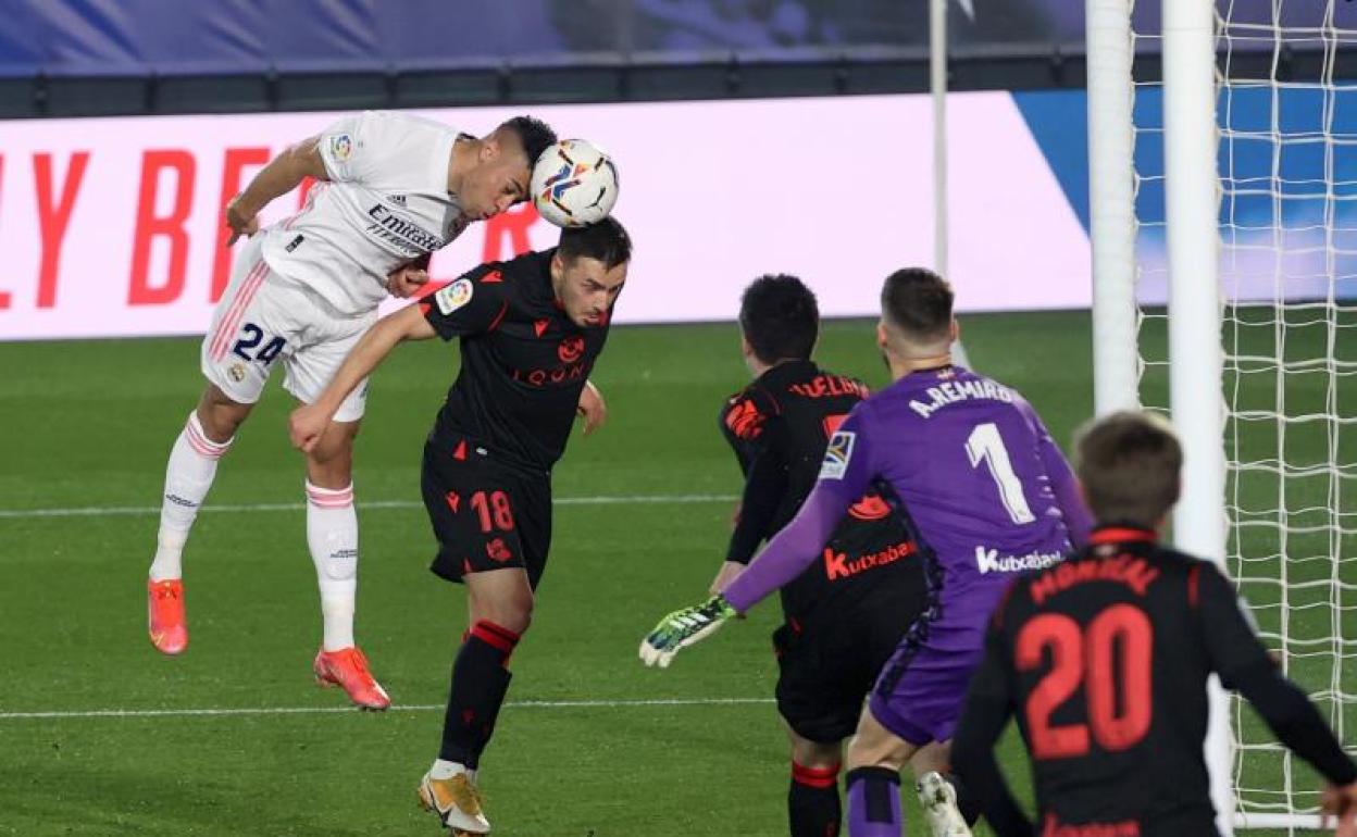 Mariano protagonizó una de las ocasiones más claras ante la Real Sociedad. 