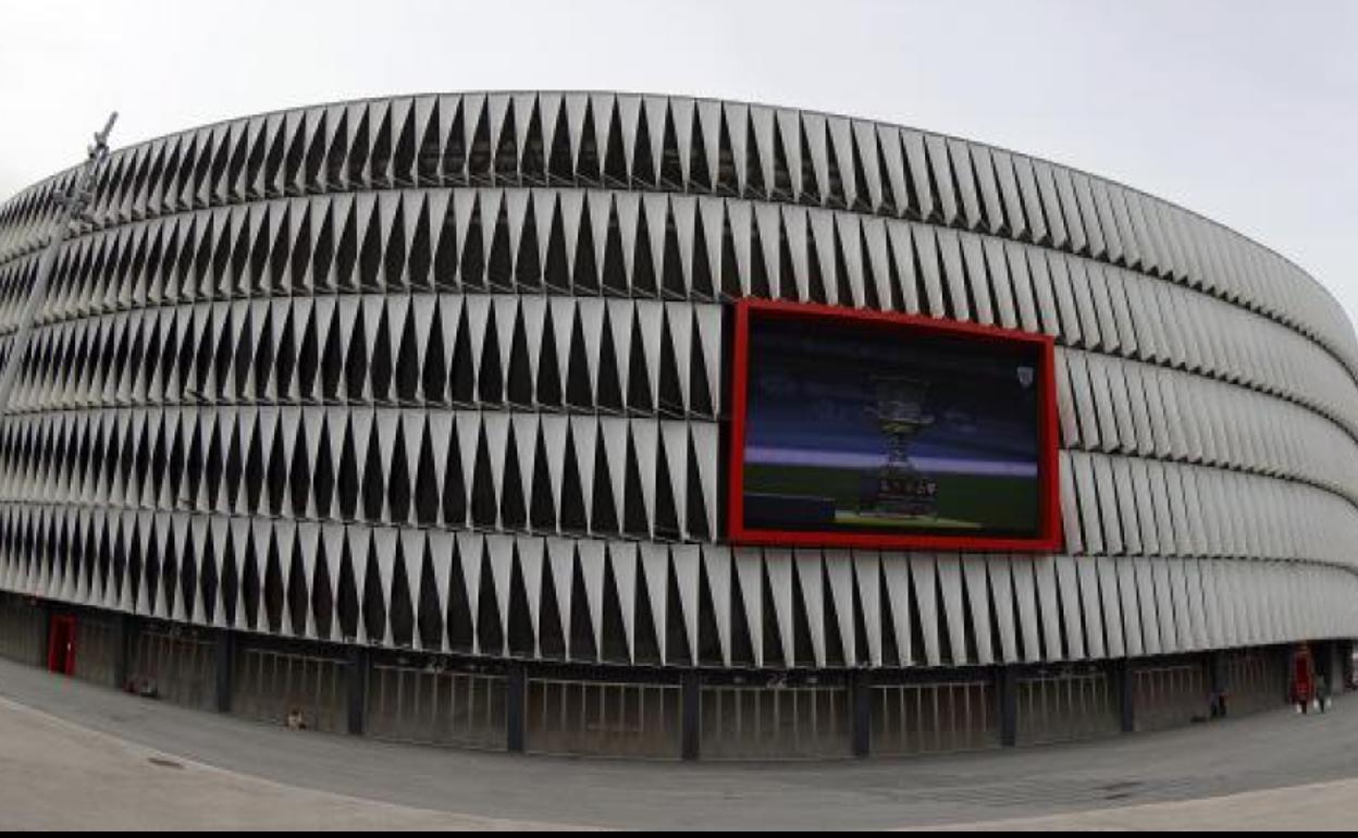 Estadio de San Mamés, uno de los campos designados por la UEFA para acoger los partidos de la Eurocopa. 