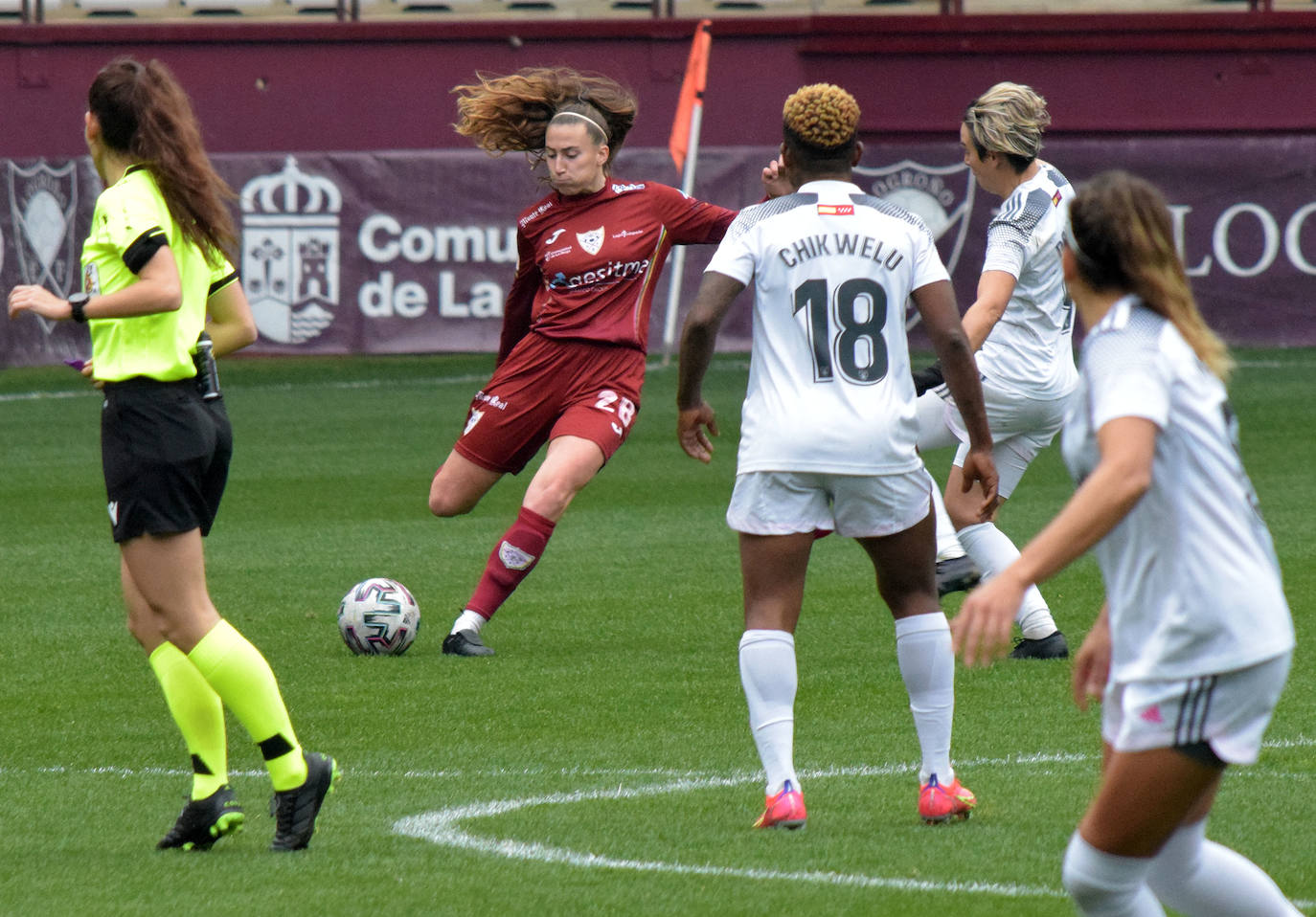 Fotos: Las imágenes del empate entre el EDF Logroño y el Madrid CFF