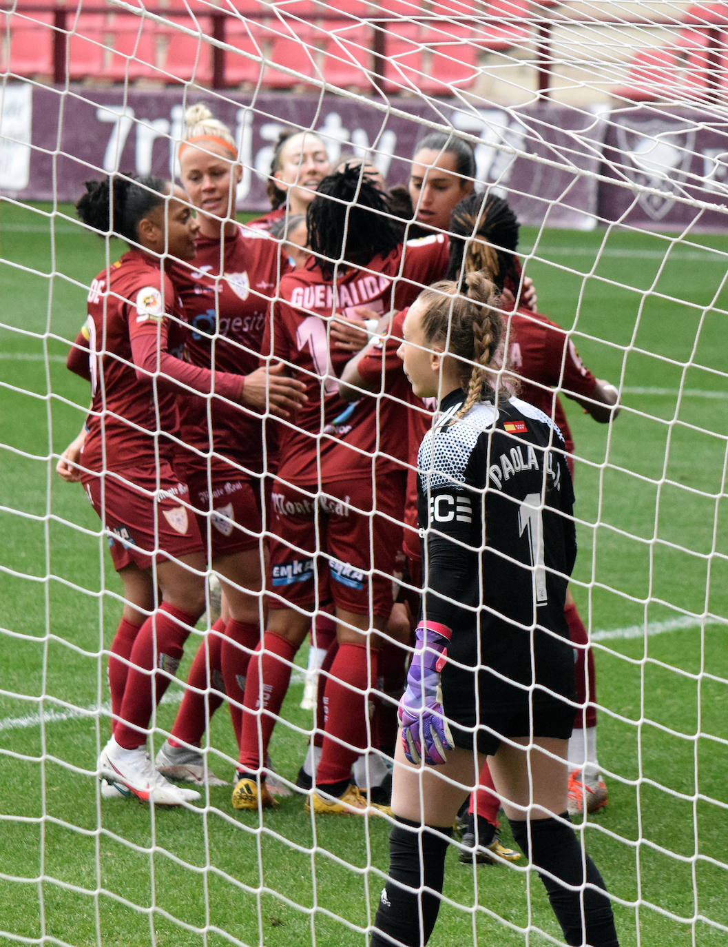 Fotos: Las imágenes del empate entre el EDF Logroño y el Madrid CFF