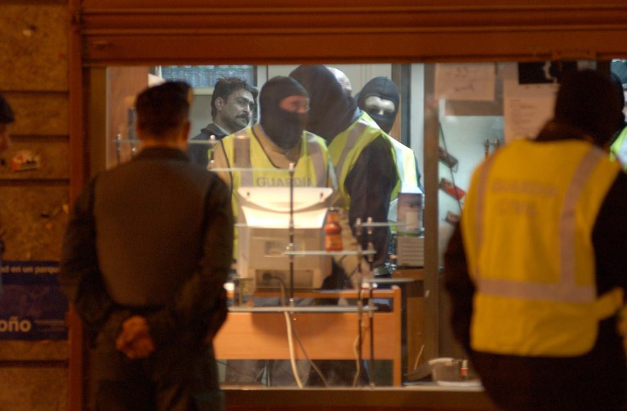 Registro del locutorio logroñés desde el que se financió el atentado de la isla de Djebra, en Túñez. 