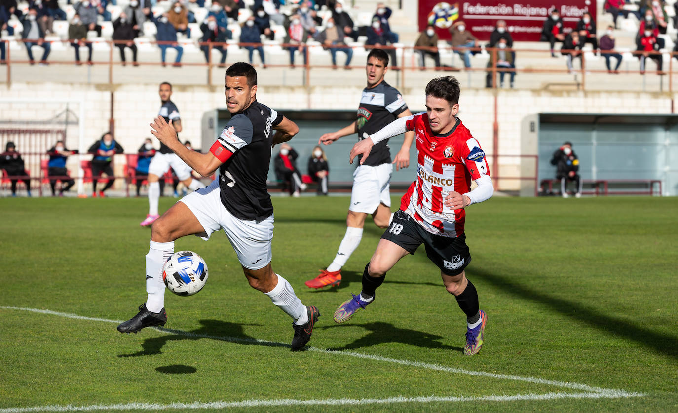 Fotos: Las imágenes de la goleada del Tudelano a la SD Logroñés
