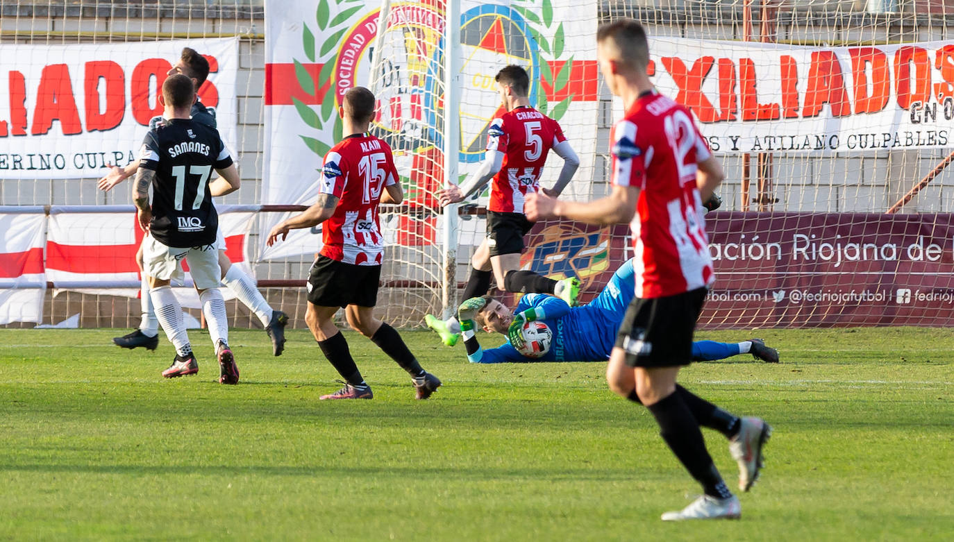 Fotos: Las imágenes de la goleada del Tudelano a la SD Logroñés