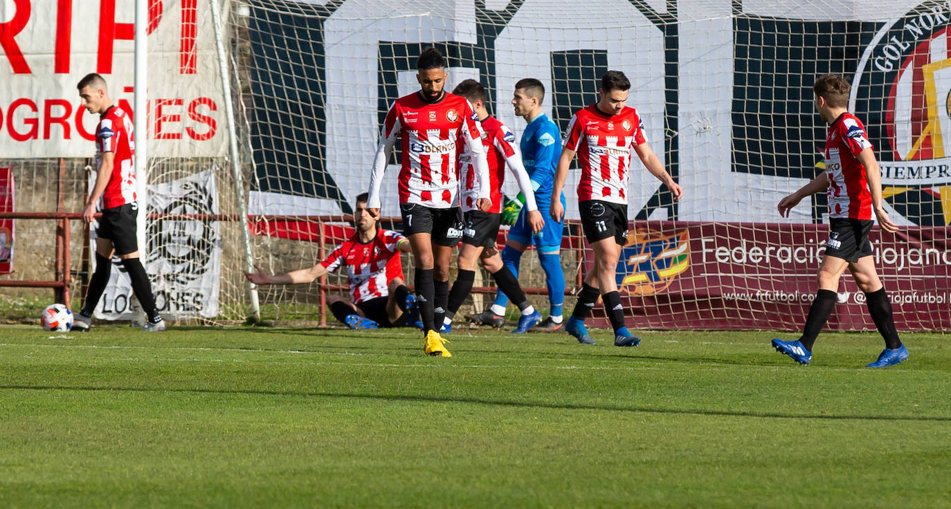 Fotos: Las imágenes de la goleada del Tudelano a la SD Logroñés