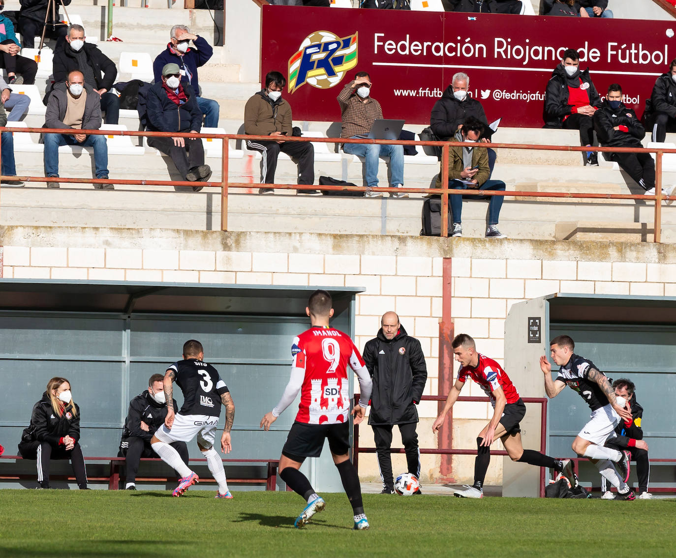 Fotos: Las imágenes de la goleada del Tudelano a la SD Logroñés