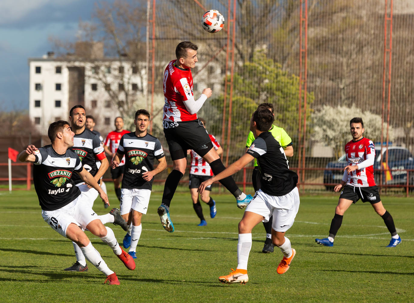 Fotos: Las imágenes de la goleada del Tudelano a la SD Logroñés