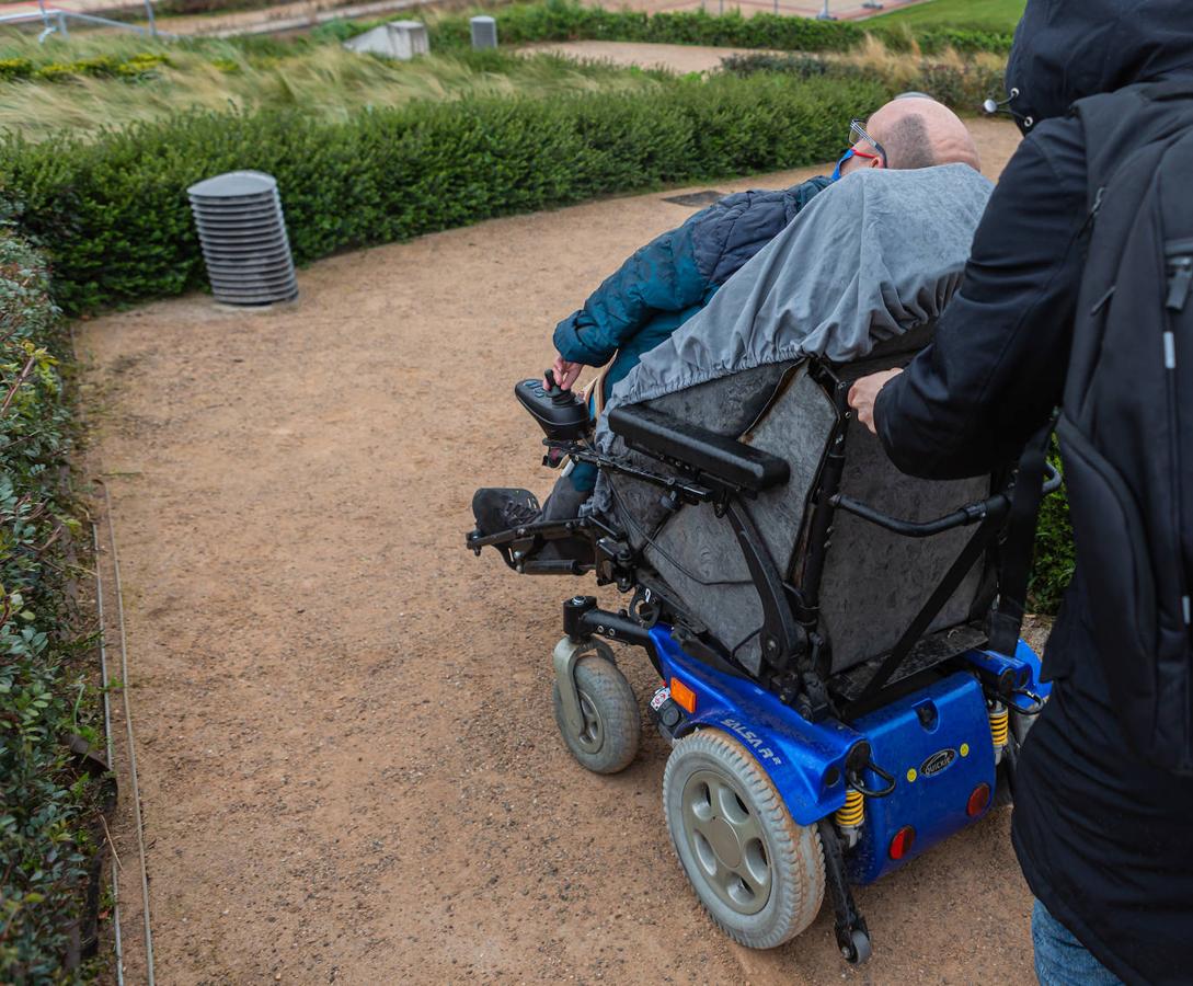 Fotos: El parque Felipe VI, una colina no aapta para todos