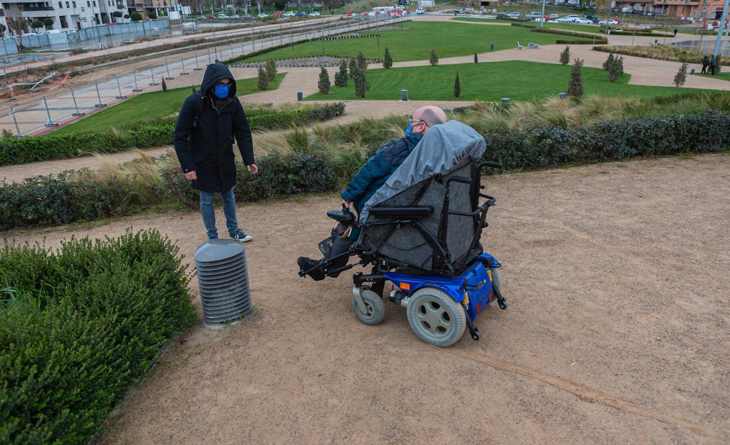 Fotos: El parque Felipe VI, una colina no aapta para todos