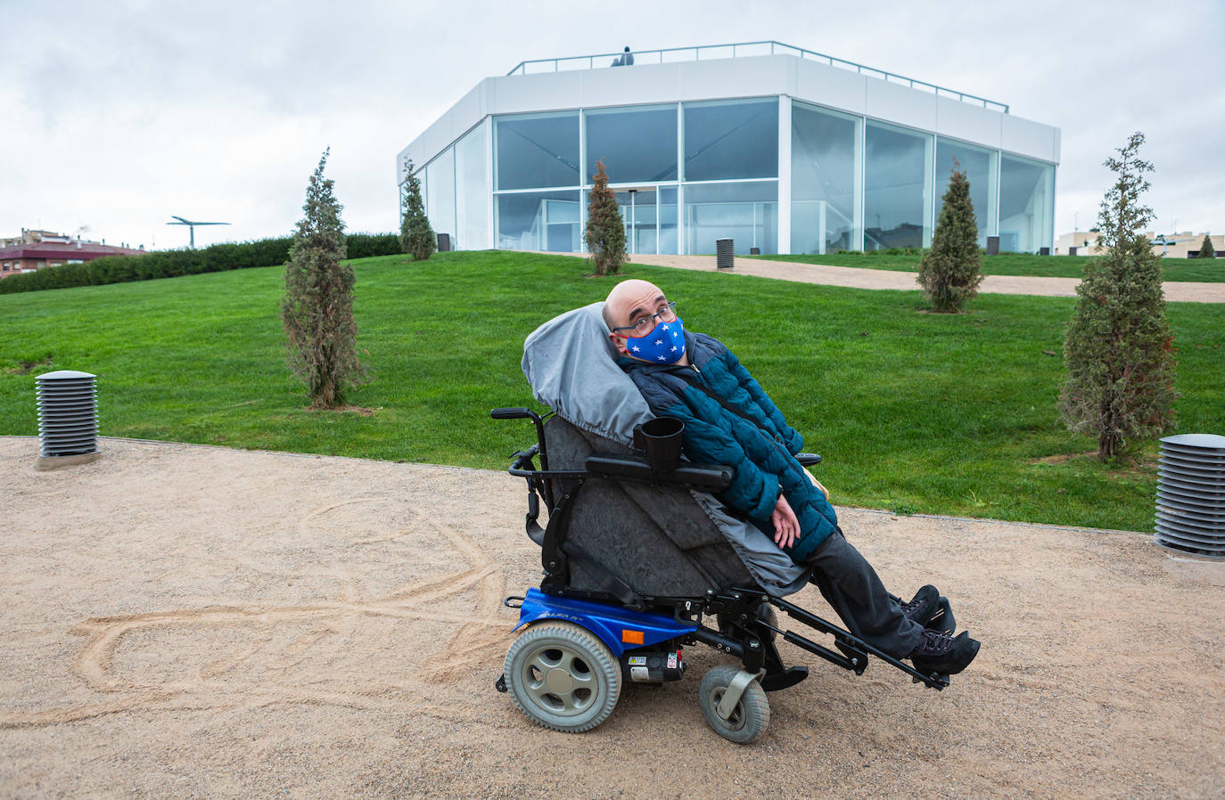 Fotos: El parque Felipe VI, una colina no aapta para todos