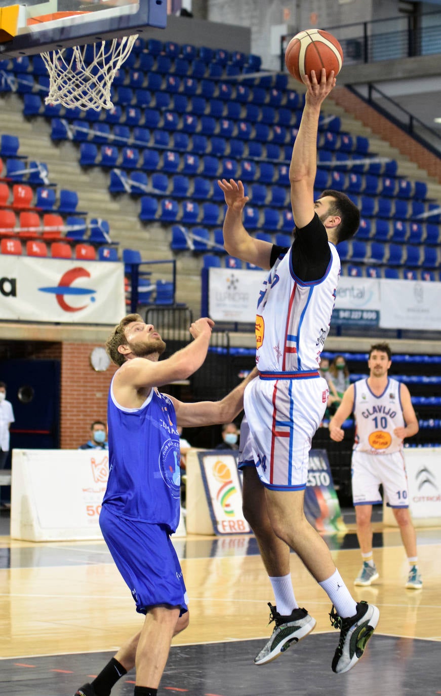 Fotos: El Clavijo logra un gran triunfo frente al Marbella